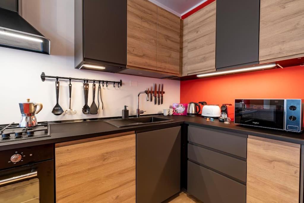 Enjoyhome - Appartamento Di Pregio Con Garage Padua Exteriör bild